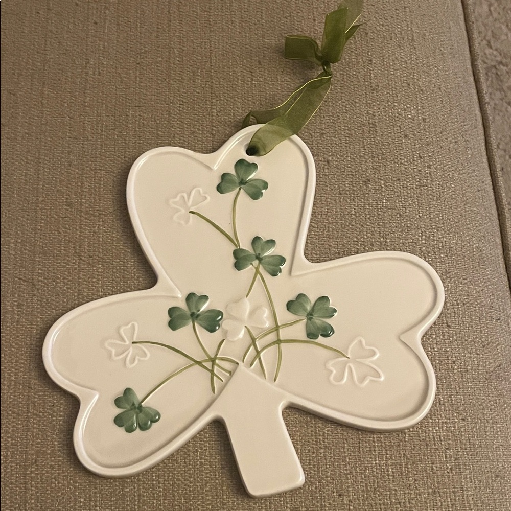 Irish Shamrock Wall Hanging with Green Ribbon